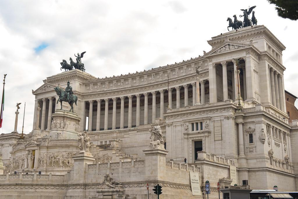 Cs Piazza Venezia Apartment ローマ エクステリア 写真